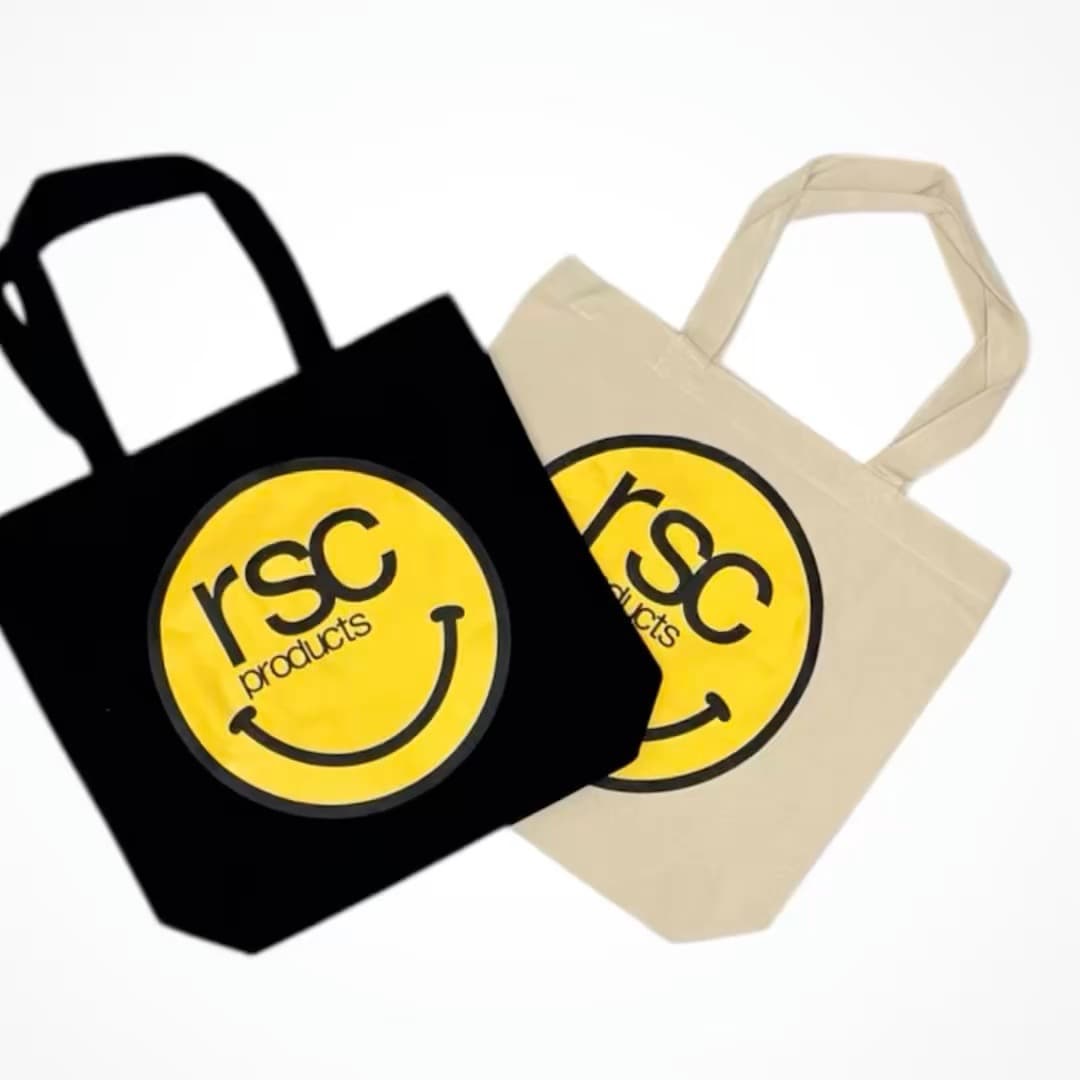 Smile キャンバストートバッグ - 毎日を笑顔で彩る、万能な相棒｜rsc products公式ウェブサイト