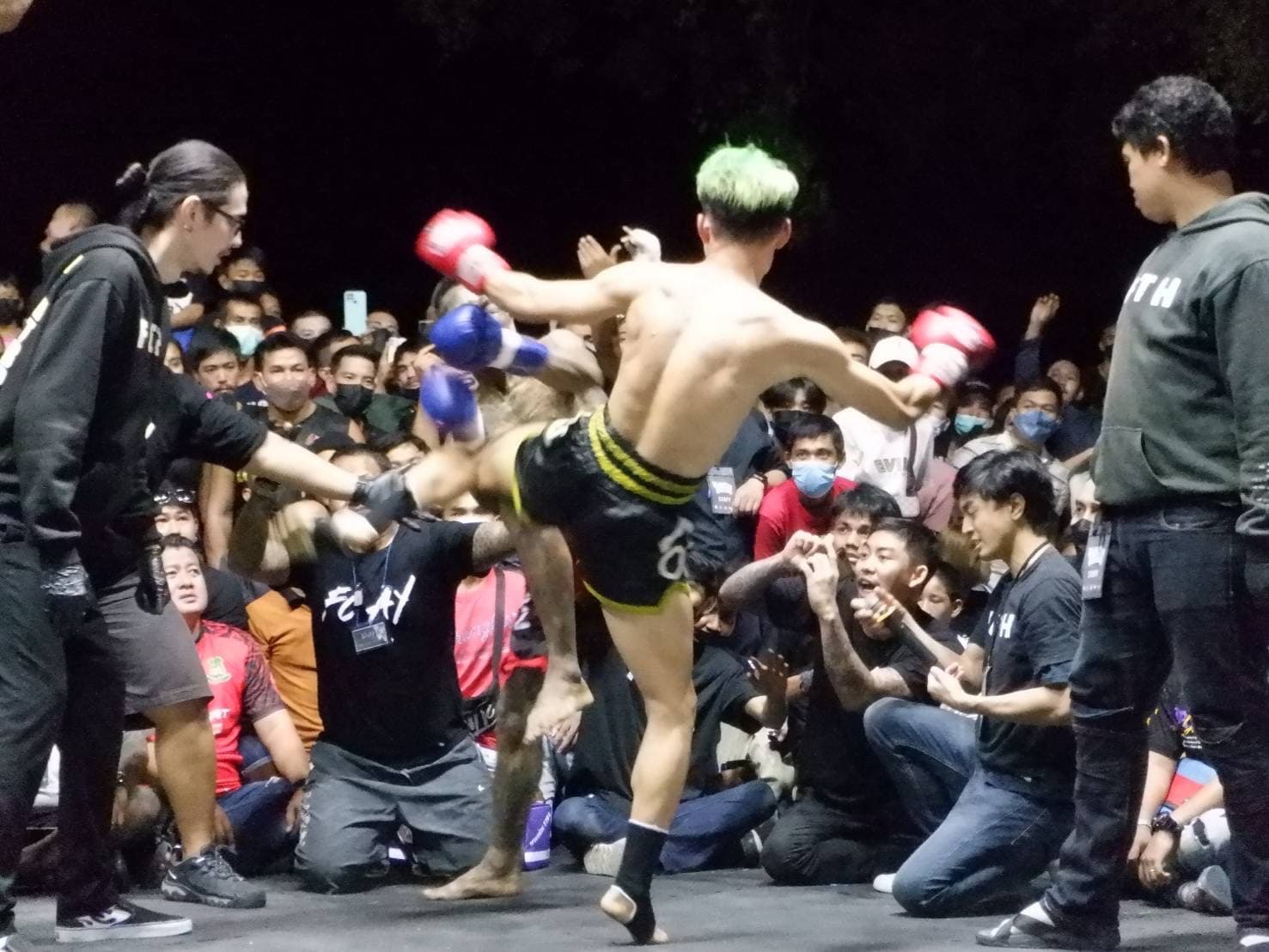 タイ地下格闘技大会に潜入！～FIGHT CLUB THAILAND 画像2｜rsc products公式ウェブサイト