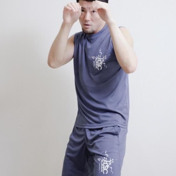 夜を照らし、汗を弾く！蓄光ドライTシャツ 画像0-3｜rsc products公式ウェブサイト