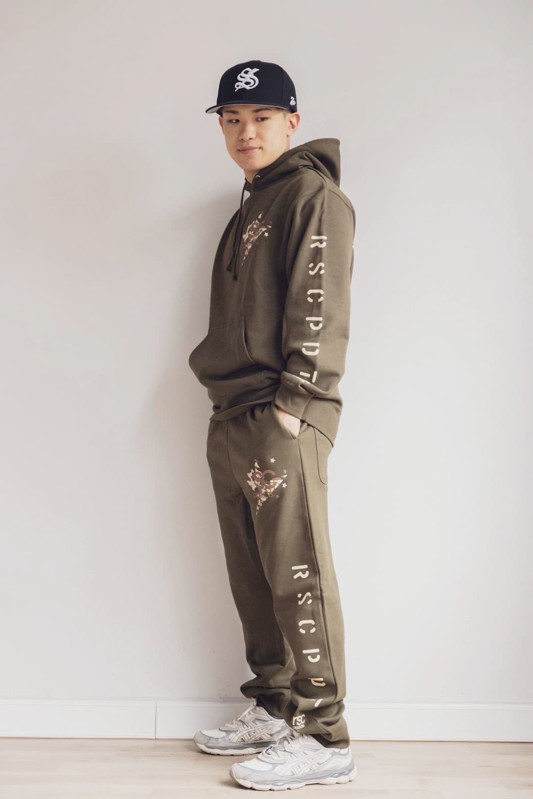 先行予約商品 “STAR”スウェットパンツ 画像0-2｜rsc products公式ウェブサイト